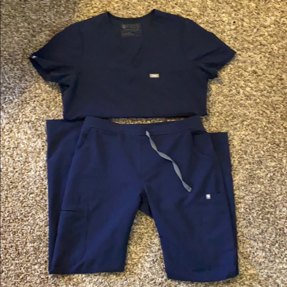 Figs scrubs set